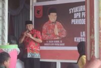 acara syukuran atas pelantikan Haji Saleh Siknun sebagai anggota Dewan Perwakilan Rakyat (DPR) Papua Barat untuk periode 2024-2029. Acara ini berlangsung pada hari Sabtu, 5 Oktober 2024, di Posko Tikar Rasa, Jalan Warahmade, Kelurahan Danaweria. (Dok. jateng.tagarutama.com)