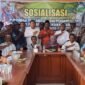 Foto. MPIG-PTF bersama Dinas Perkebunan Fakfak lakukan sosialisasi dan edukasi kepada pekebun Pala di Wilayah Fakfak Barat.